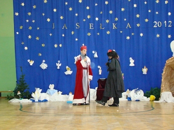 jas11-12_080