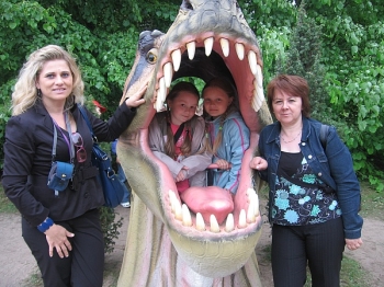 dino_09