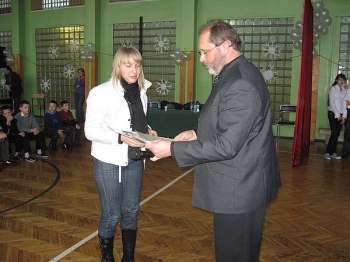 jas09_144