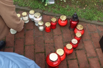 pomnik12