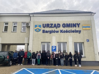 ug12