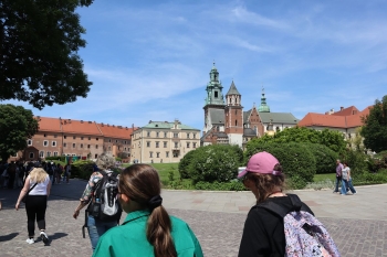 krak090
