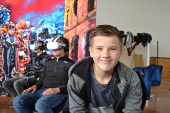 vr10