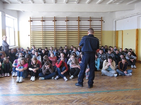 Odpowiedzialność karna nieletnich - spotkanie z policjantem