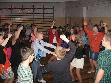 Zabawa choinkowa w Szkole Podstawowej