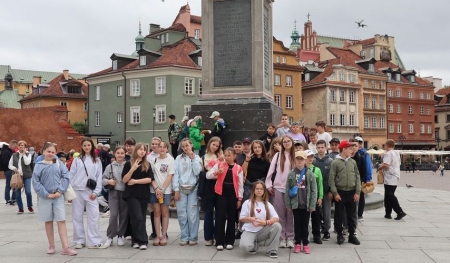 Wspaniała wycieczka do Warszawy klas 5a,5b i 6a