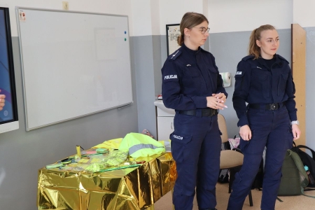 Spotkanie z policjantami w ramach akcji „Odblaskowa Szkoła”