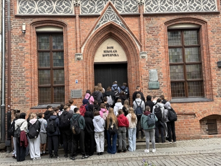 Wycieczka edukacyjna uczniów klas VIII i VII do Torunia