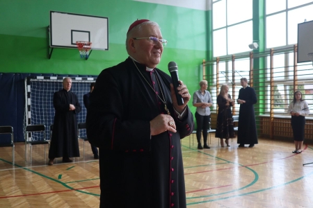 Wizyta biskupa Jerzego Mazura w naszej szkole