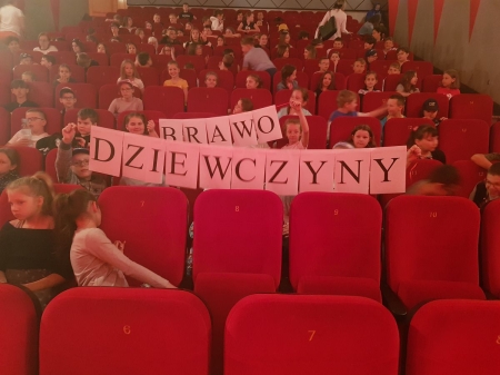 Niezwykły spektakl z udziałem naszych uczennic